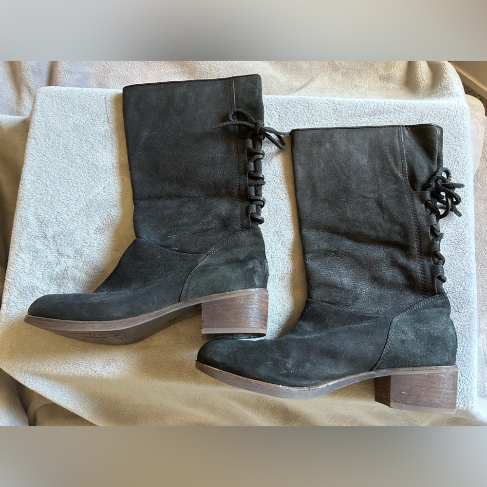 Leather Back Lace Block Heel Mid Calf Boots Size 8